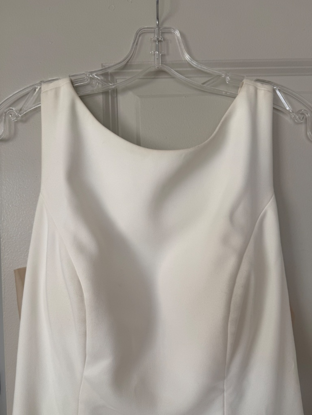 Essense of Australia D3901 Minimalist Crepe Wedding Gown - Size 12 - Picture 9 of 10